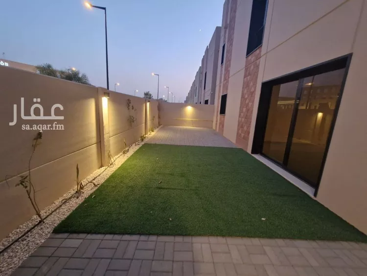 فيلا للإيجار في شارع رقم 2024, حي سدرة, مدينة الرياض, منطقة الرياض 28