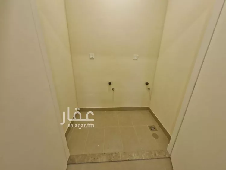 فيلا للبيع في شارع رقم 1072, حي سدرة, مدينة الرياض, منطقة الرياض 28