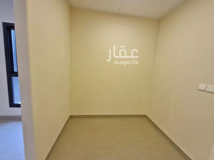 فيلا للإيجار في شارع رقم 2024, حي سدرة, مدينة الرياض, منطقة الرياض 8