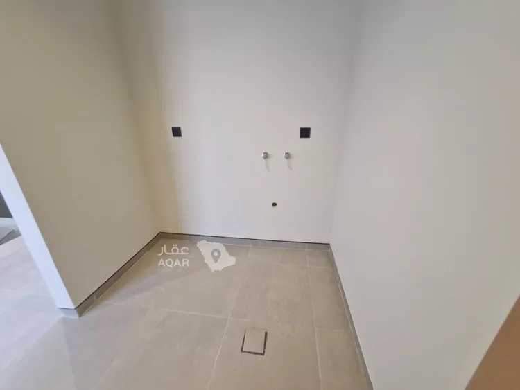 فيلا للإيجار في شارع رقم 1011, حي سدرة, مدينة الرياض, منطقة الرياض 13