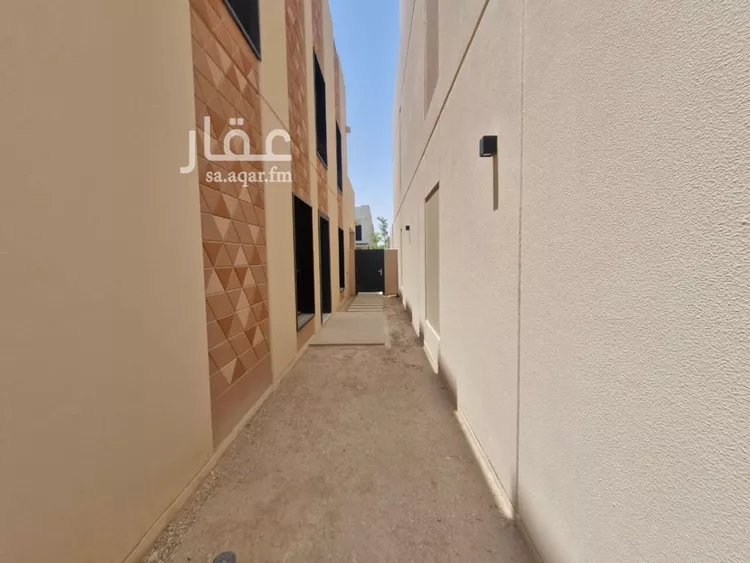 فيلا للإيجار في شارع رقم 2024, حي سدرة, مدينة الرياض, منطقة الرياض 22