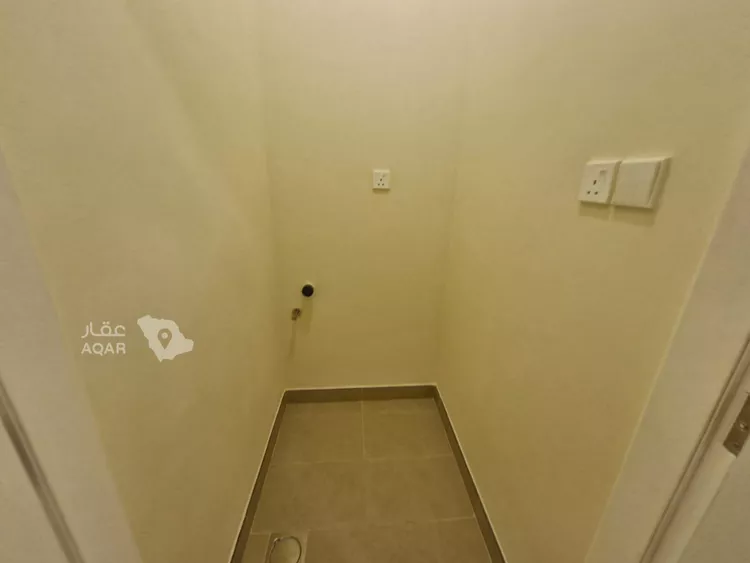 فيلا للإيجار في شارع رقم 2072, حي سدرة, مدينة الرياض, منطقة الرياض 11