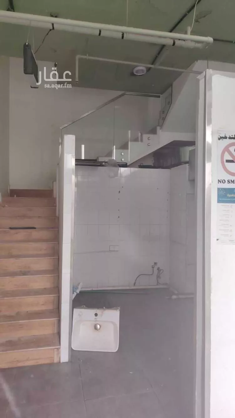 Shop for Rent in Riyadh Al Malqa صورة 4
