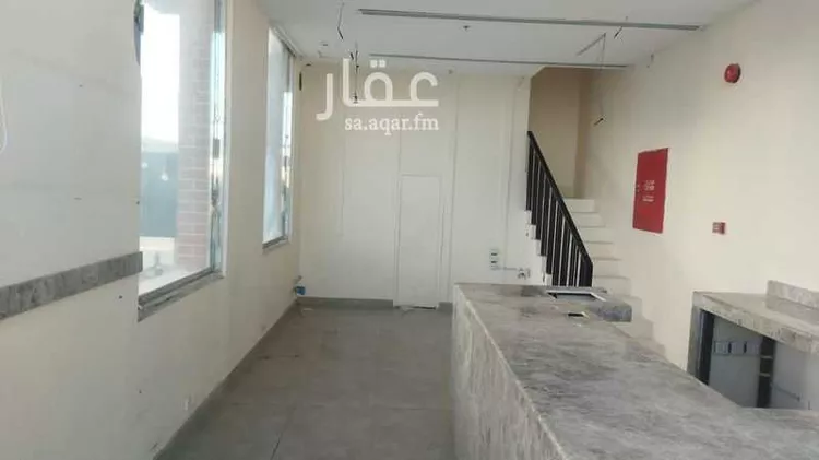 محل للإيجار في شارع طريق الامير محمد بن سعد بن عبد العزيز, حي الملقا, مدينة الرياض, منطقة الرياض صورة 2