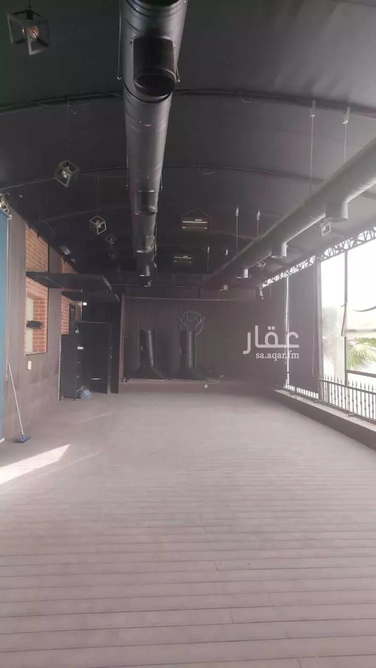 Shop for Rent in Riyadh Al Malqa صورة 3