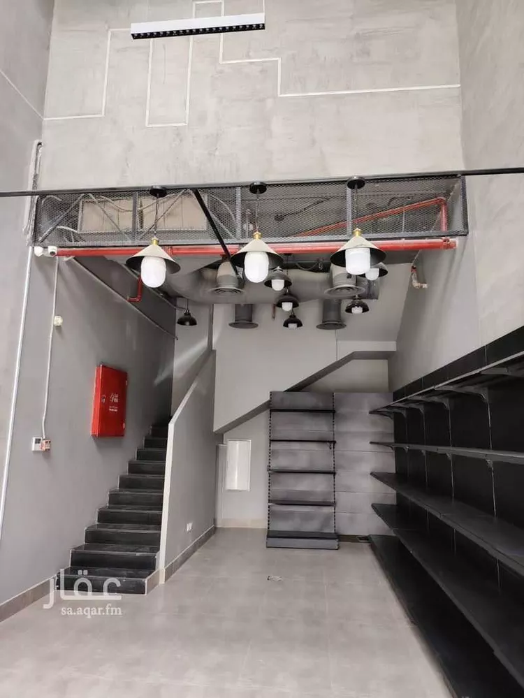 محل للإيجار في شارع طريق الامير محمد بن سعد بن عبد العزيز, حي الملقا, مدينة الرياض, منطقة الرياض صورة 2