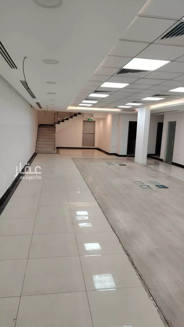 محل للإيجار في شارع الامام عبدالله بن سعود بن عبدالعزيز الفرعى, حي إشبيلية, مدينة الرياض, منطقة الرياض 1 صورة