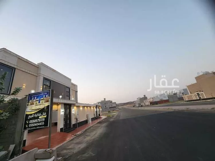 فيلا للبيع في شارع عنبسه سحيم, حي الرياض, مدينة جدة, منطقة مكة المكرمة صورة 2