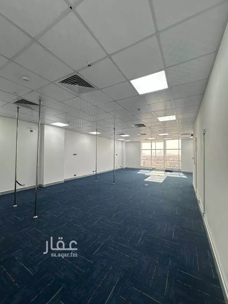 مكتب تجاري للإيجار في شارع الملك سلمان ابن عبدالعزيز سعود, حي القيروان, مدينة الرياض, منطقة الرياض 14