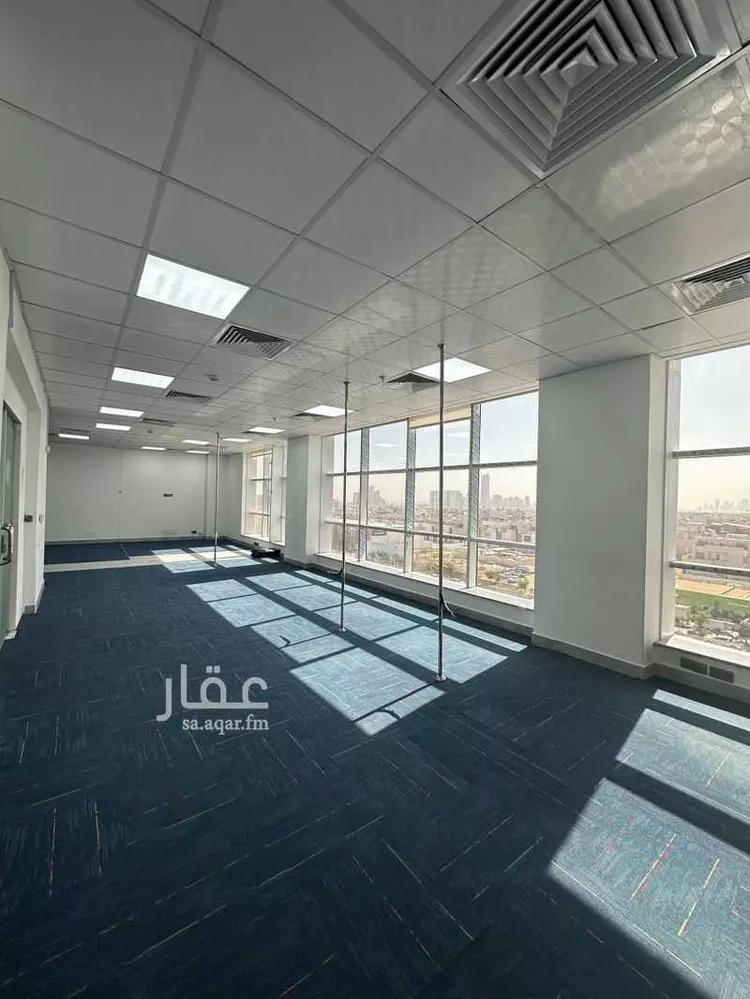 مكتب تجاري للإيجار في شارع الملك سلمان ابن عبدالعزيز سعود, حي القيروان, مدينة الرياض, منطقة الرياض 10