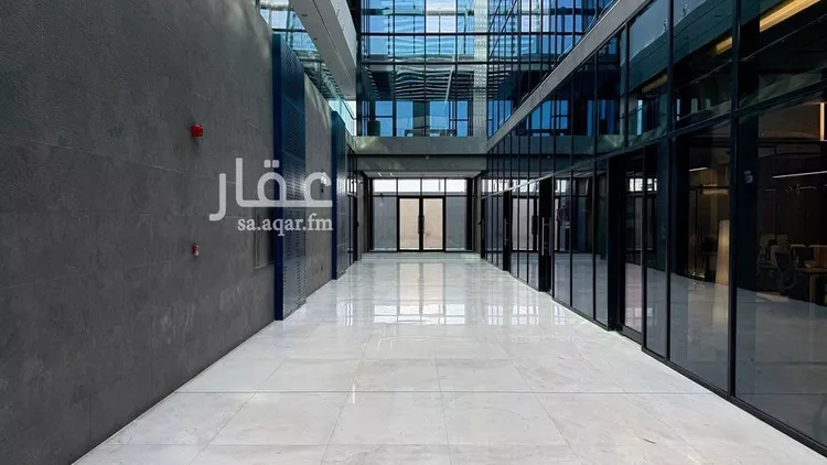 مكتب تجاري للإيجار في شارع انس بن مالك, حي النرجس, مدينة الرياض, منطقة الرياض 11