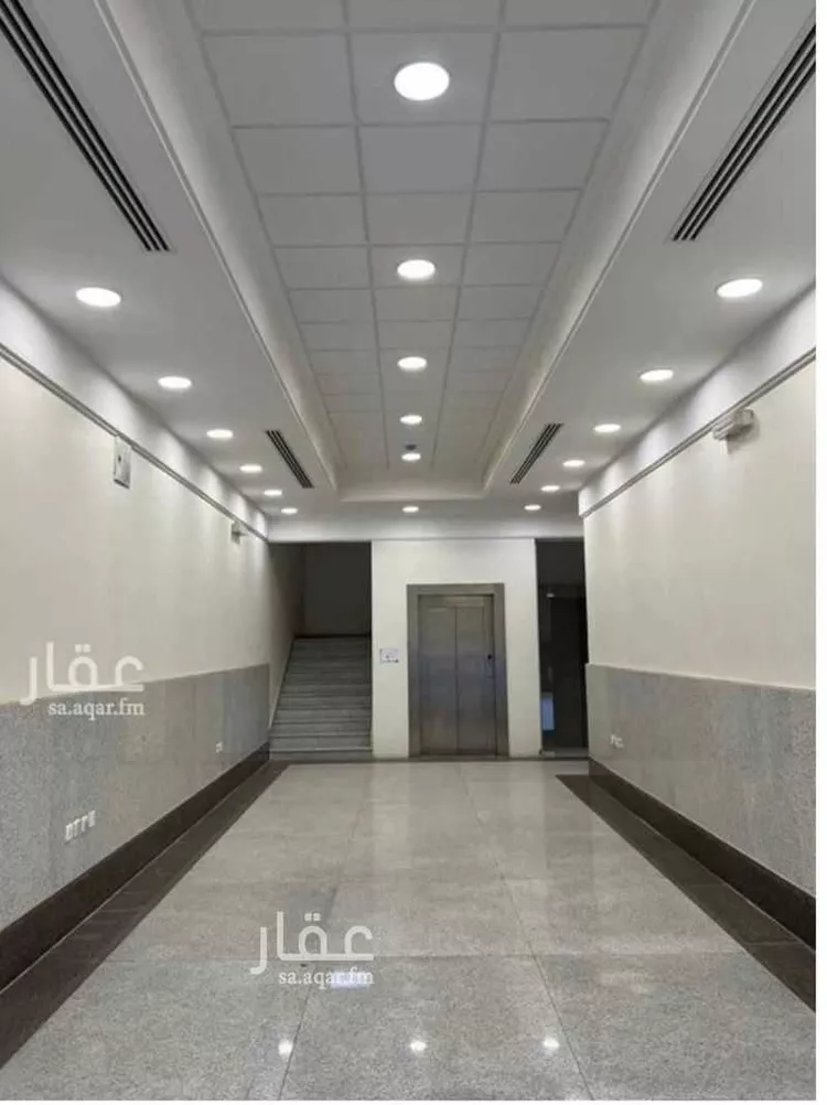 Commercial Office for Rent in Riyadh King Fahd صورة 3