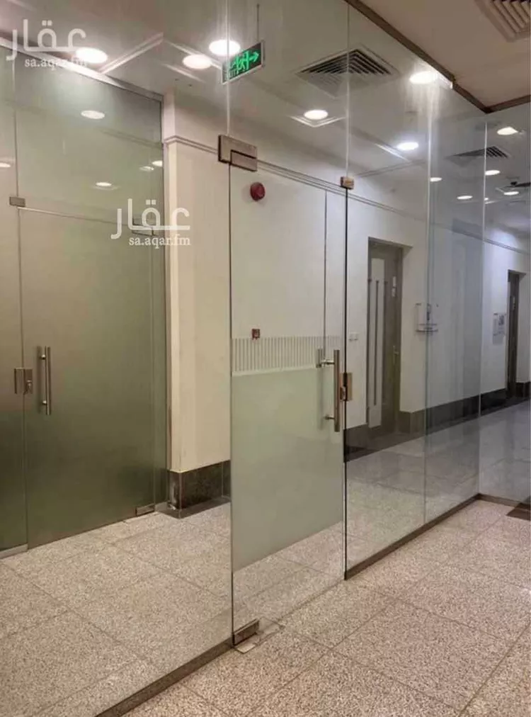 Commercial Office for Rent in Riyadh King Fahd صورة 4