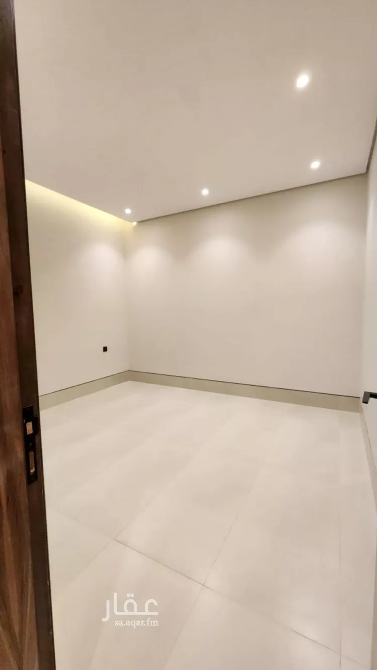 فيلا للبيع في شارع صاعد بن رجاء, حي العارض, مدينة الرياض, منطقة الرياض صورة 5