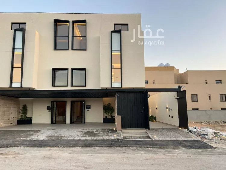 Floor for Sale in Riyadh Al Arid 11