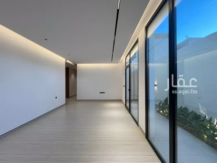 Floor for Sale in Riyadh Al Arid 9