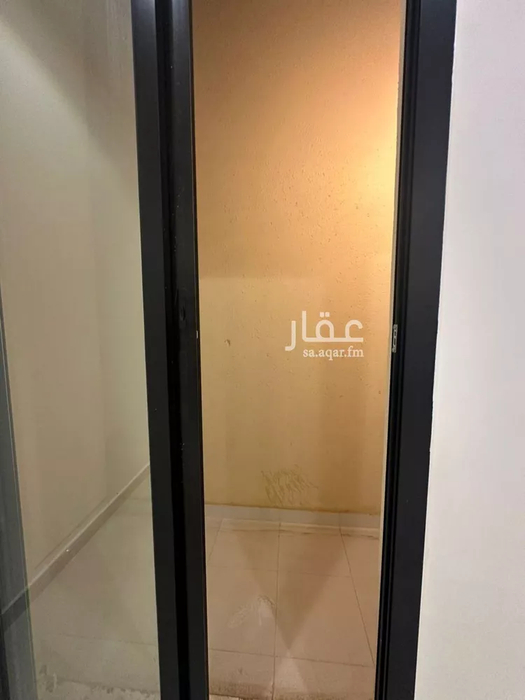 فيلا للبيع في شارع عمر الصفار, حي المرجان, مدينة الرياض, منطقة الرياض 7