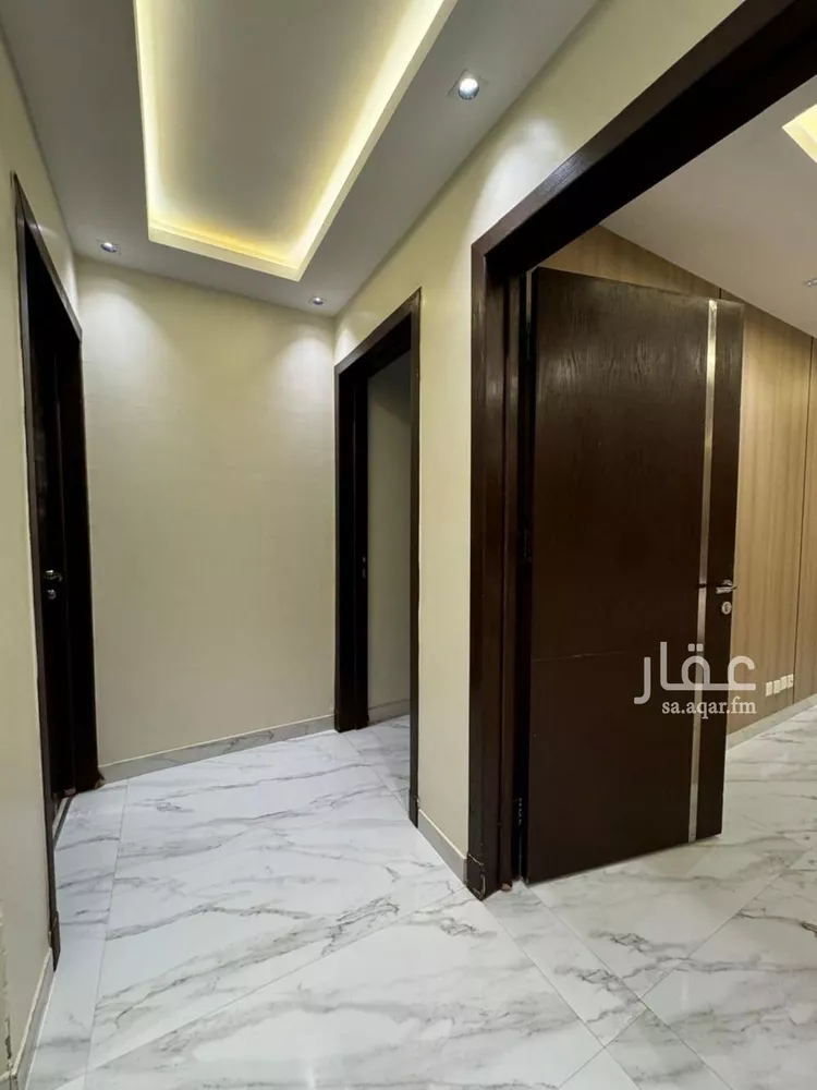 فيلا للبيع في شارع محمد المفرج, حي طويق, مدينة الرياض, منطقة الرياض 8