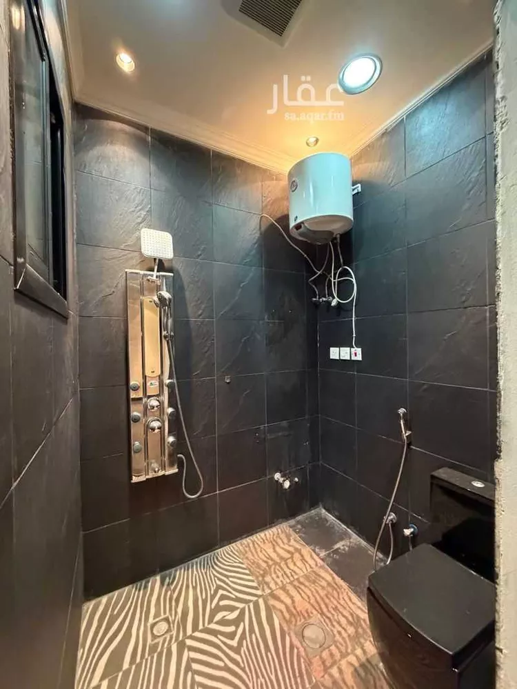 شقة للإيجار في شارع طريق عثمان بن عفان, حي الملك عبدالله, مدينة الرياض, منطقة الرياض 15