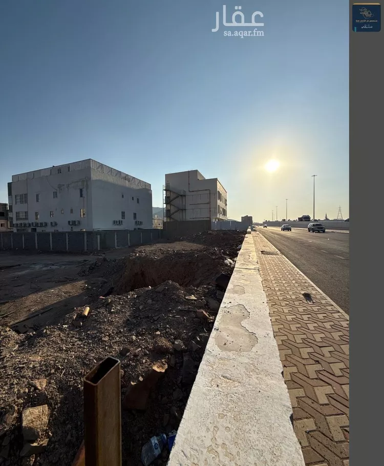أرض للبيع في شارع طريق الهجرة, حي أبوبريقاء, مدينة المدينة المنورة, منطقة المدينة المنورة