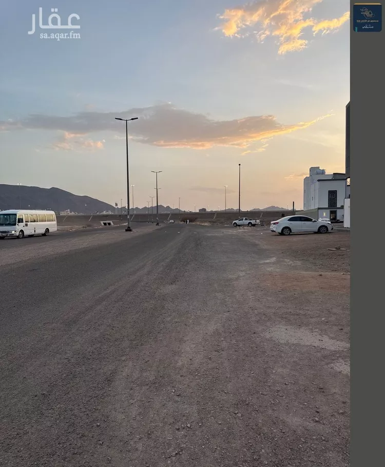 أرض للبيع في شارع محمد بن احمد بن عثمان, حي الحساء, مدينة المدينة المنورة, منطقة المدينة المنورة 6