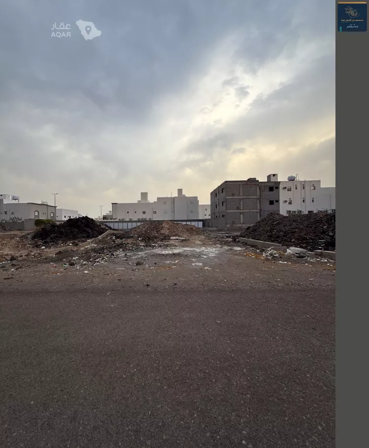 أرض للبيع في شارع محمد بن عبدالرحيم الحافظ, حي السكب, مدينة المدينة المنورة, منطقة المدينة المنورة 9