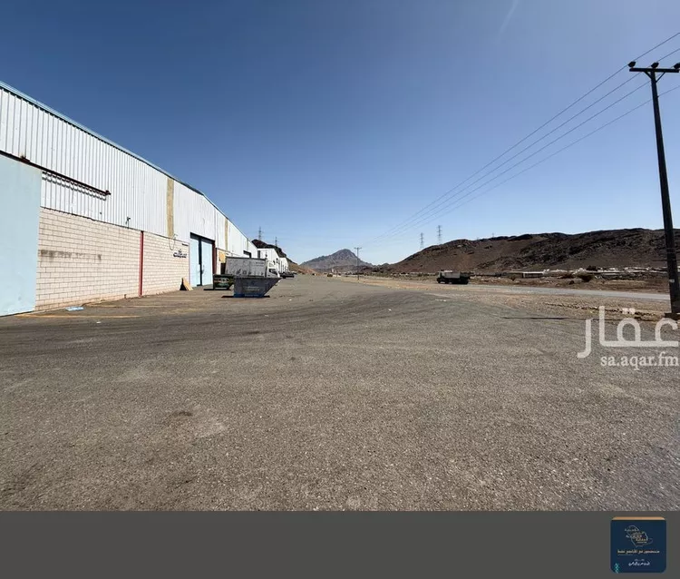 مستودع للإيجار في شارع طريق تبوك, حي القبيبة, مدينة المدينة المنورة, منطقة المدينة المنورة 13