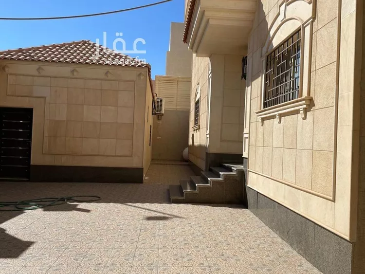 فيلا للبيع في شارع أبي عبدالله الدمياطي, حي ظهرة البديعة, مدينة الرياض, منطقة الرياض صورة 3