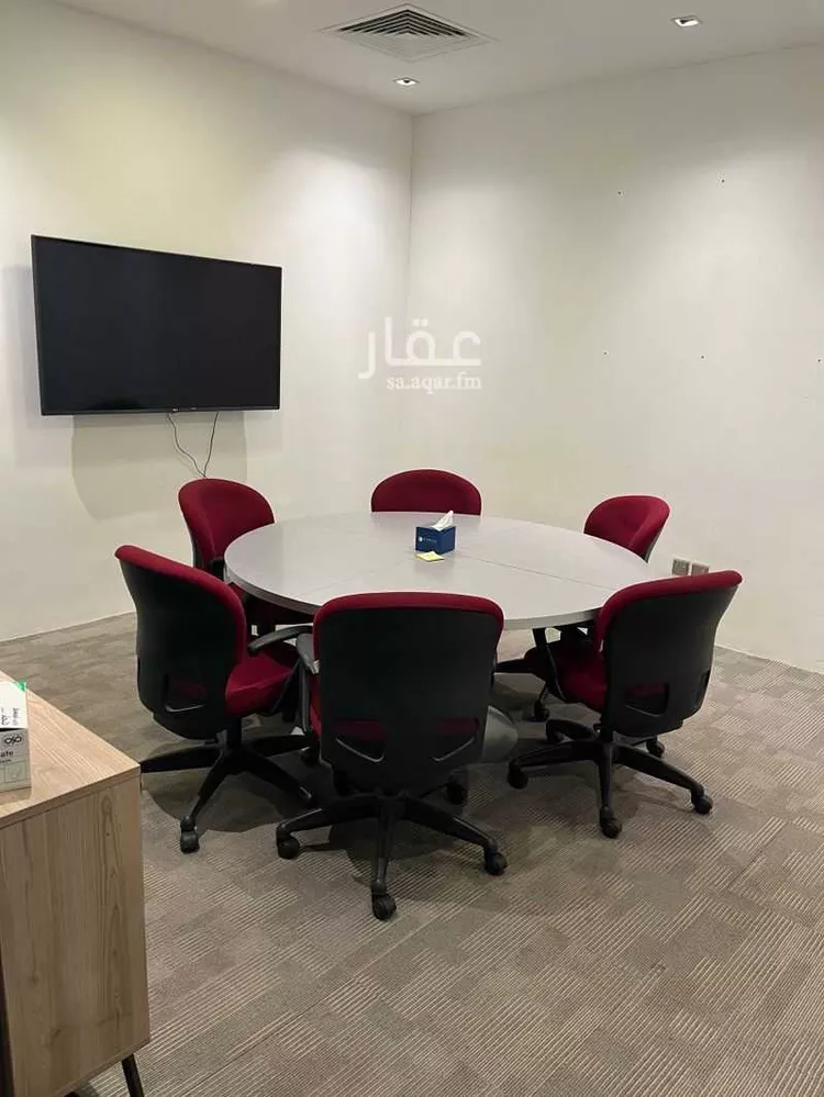 مكتب تجاري للإيجار في شارع الامير سلطان ابن عبدالعزيز, حي المعذر الشمالي, مدينة الرياض, منطقة الرياض صورة 3