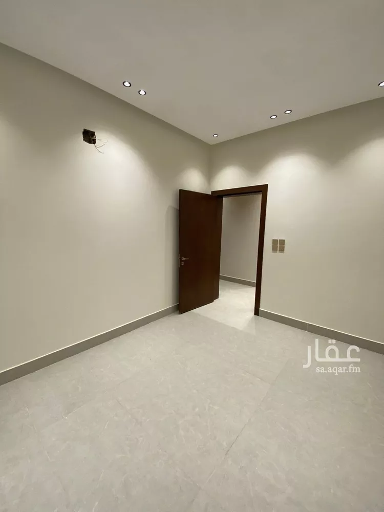 دور للبيع في شارع محمد إبراهيم الختني, حي البيان, مدينة الرياض, منطقة الرياض صورة 5