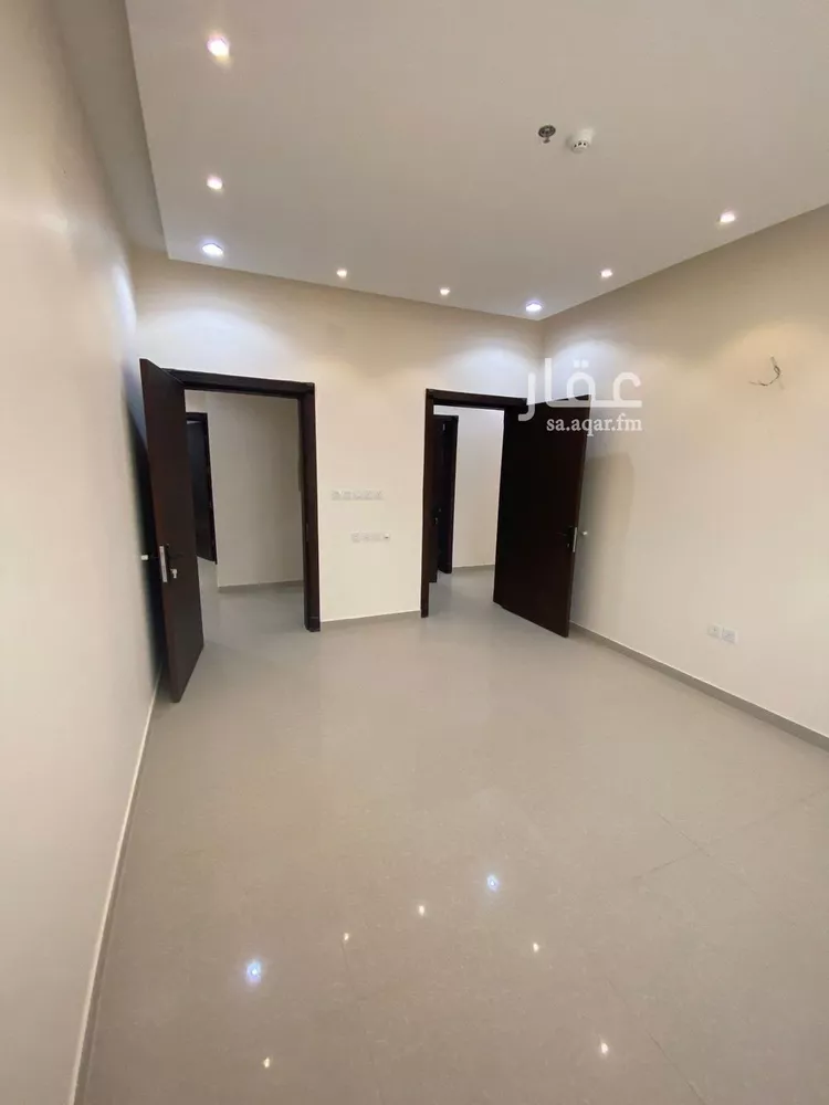 شقة للبيع في شارع سفيان بن الحكم, حي العوالي, مدينة الرياض, منطقة الرياض صورة 5