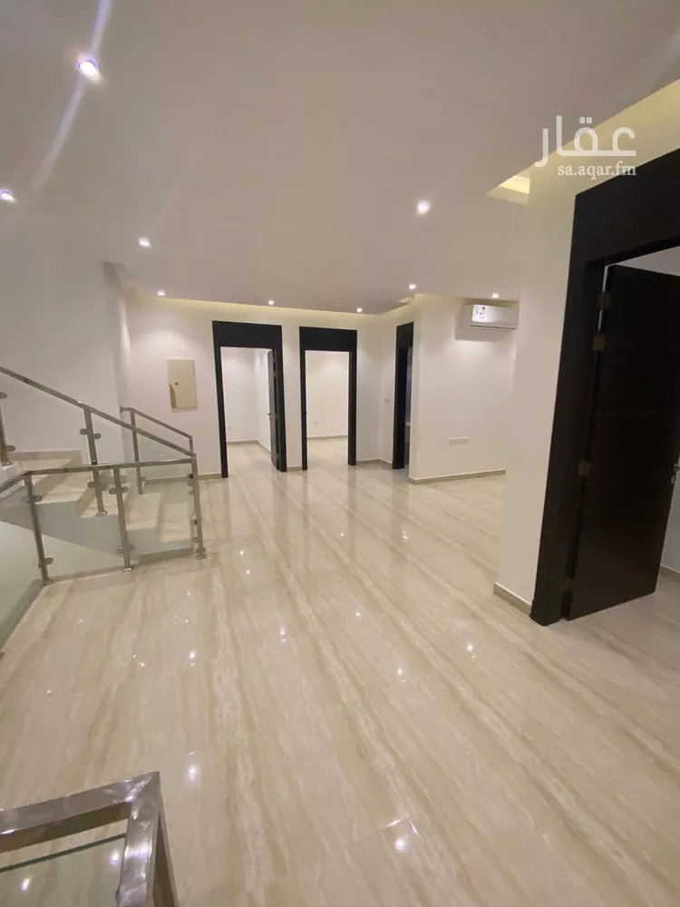 فيلا للبيع في شارع داود بن علي, حي القيروان, مدينة الرياض, منطقة الرياض صورة 5