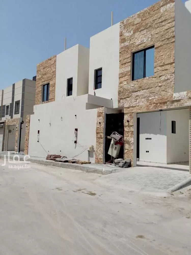 فيلا للبيع في شارع المحدار, حي العريجاء الغربي, مدينة الرياض, منطقة الرياض صورة 2