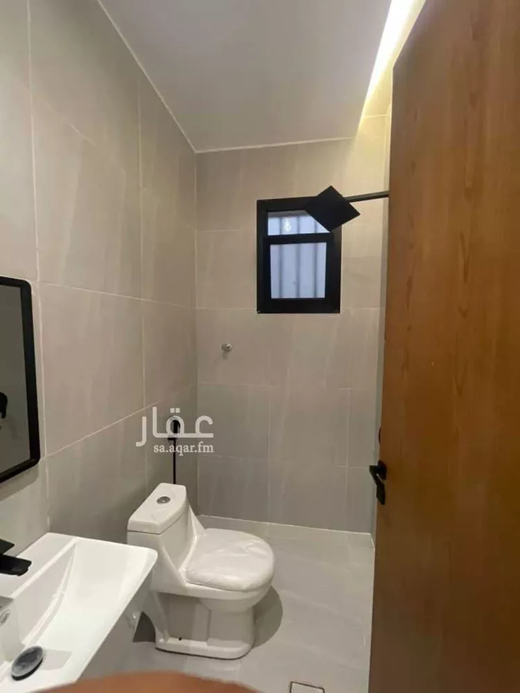 فيلا للبيع في شارع عبدالله بن حلوان, حي العريجاء الغربي, مدينة الرياض, منطقة الرياض