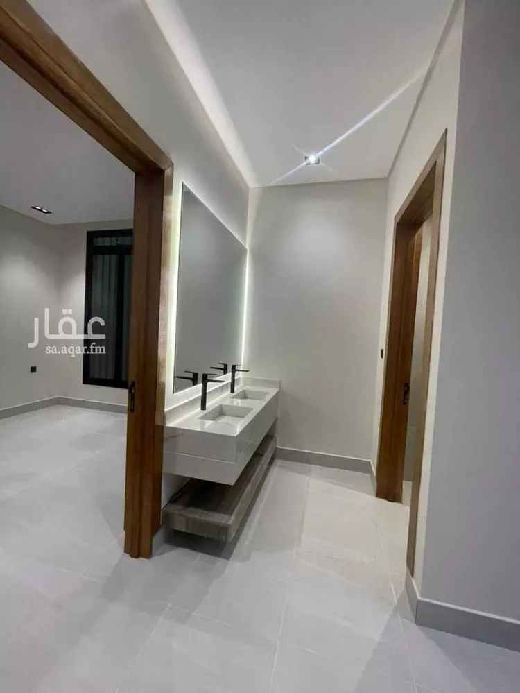 فيلا للبيع في شارع المحدار, حي العريجاء الغربي, مدينة الرياض, منطقة الرياض صورة 5