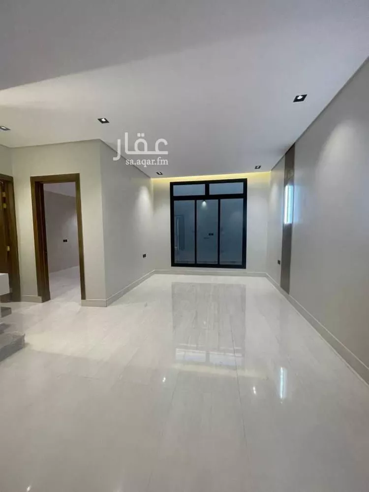 فيلا للبيع في شارع الشوبك, حي العريجاء الغربي, مدينة الرياض, منطقة الرياض صورة 3