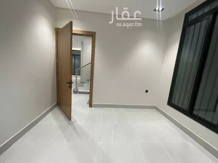 فيلا للبيع في شارع المحدار, حي العريجاء الغربي, مدينة الرياض, منطقة الرياض صورة 3