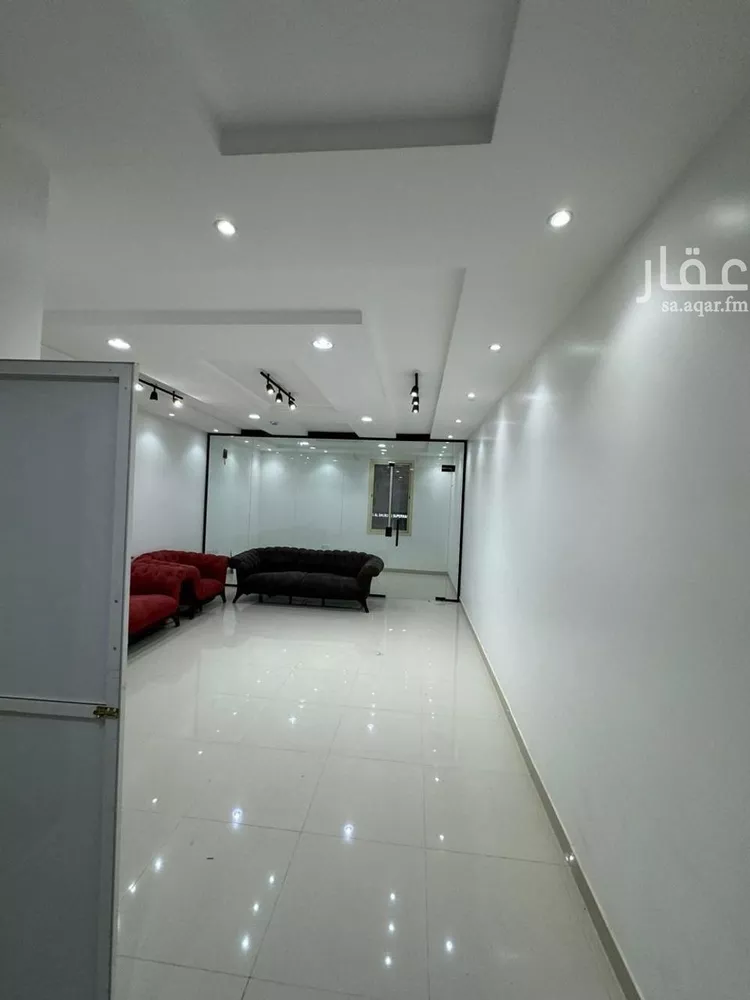مكتب تجاري للإيجار في شارع السيل الكبير, حي المهدية, مدينة الرياض, منطقة الرياض صورة 5