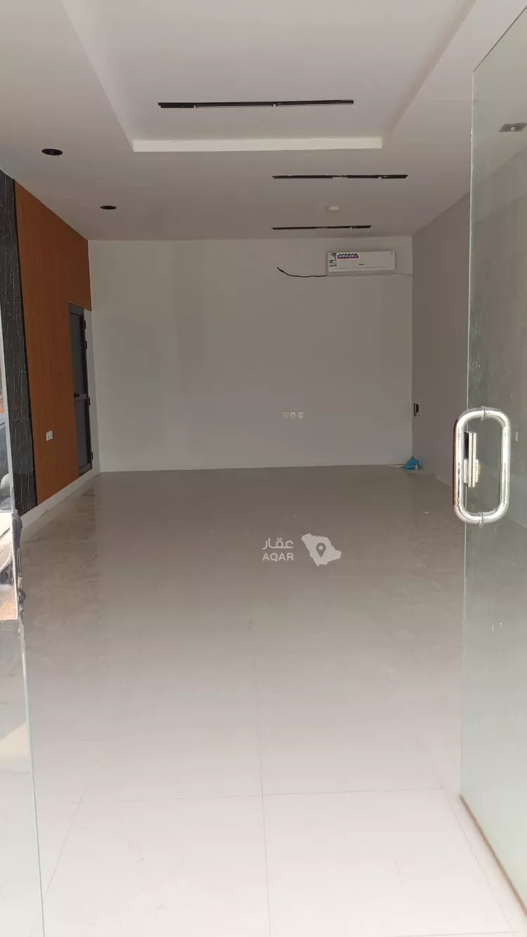 محل للإيجار في شارع احمد بن سعيد ابن الهندي, حي العارض, مدينة الرياض, منطقة الرياض صورة 4