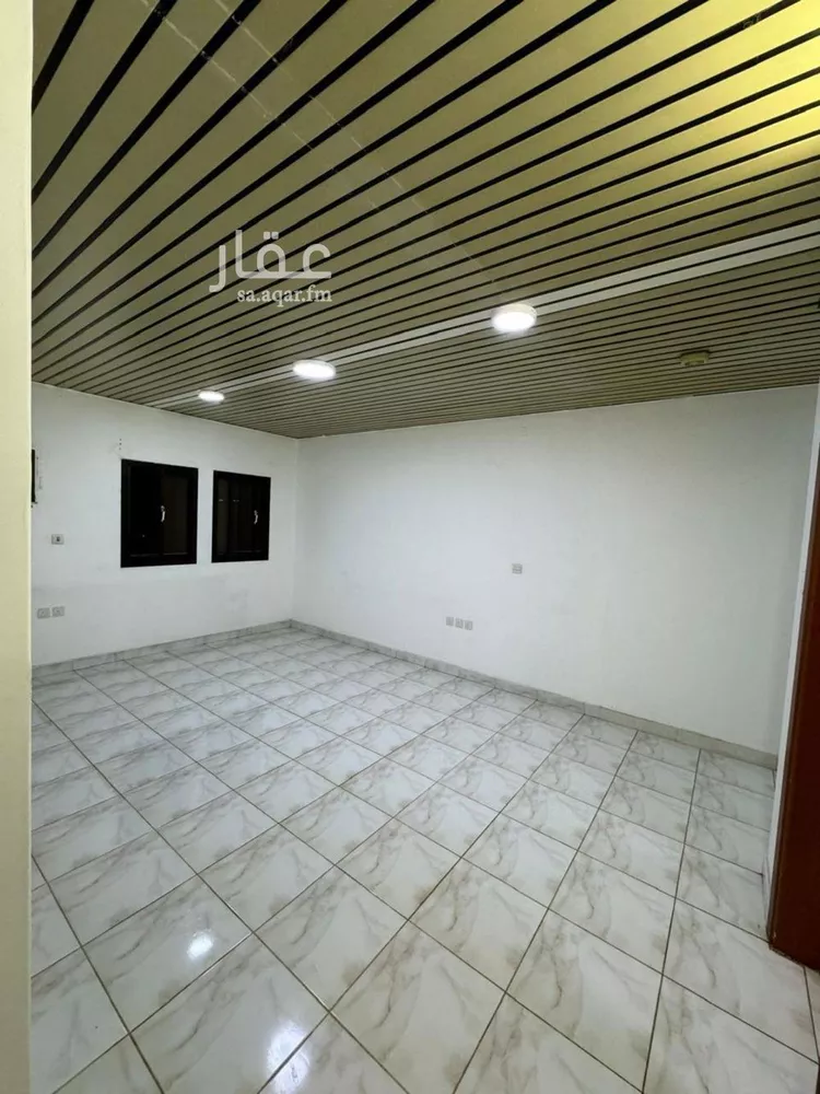 شقة للإيجار في شارع حارثه بن عدي, حي الوزارات, مدينة الرياض, منطقة الرياض صورة 4