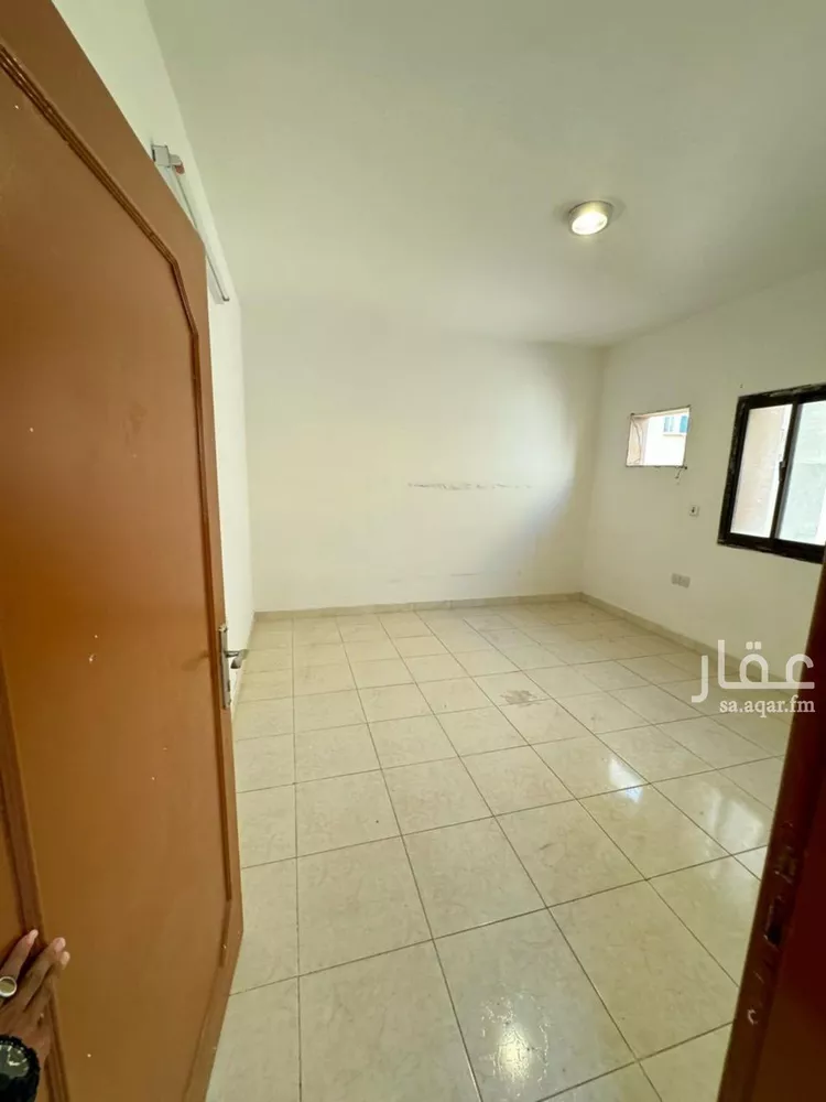 شقة للإيجار في شارع حارثه بن عدي, حي الوزارات, مدينة الرياض, منطقة الرياض صورة 2