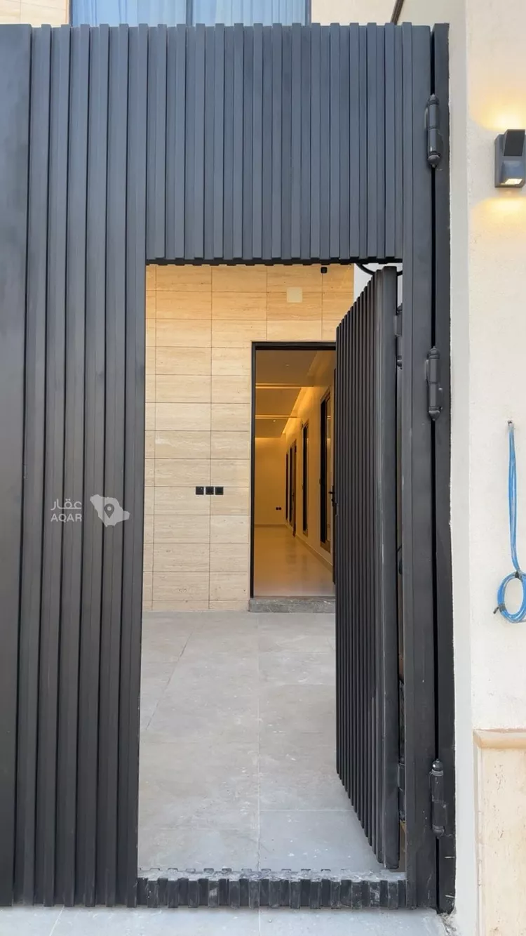 Floor for Rent in Riyadh Al Arid 8