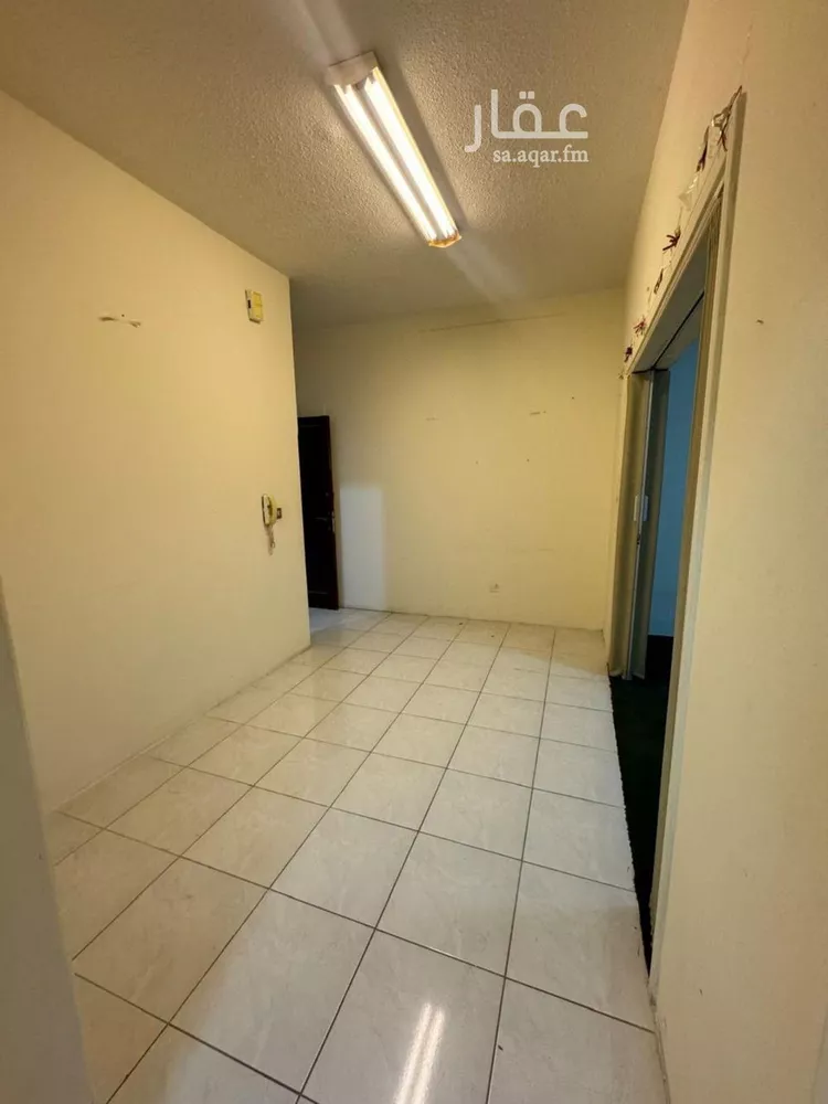 شقة للإيجار في شارع نصر بن سيار, حي الوزارات, مدينة الرياض, منطقة الرياض صورة 3