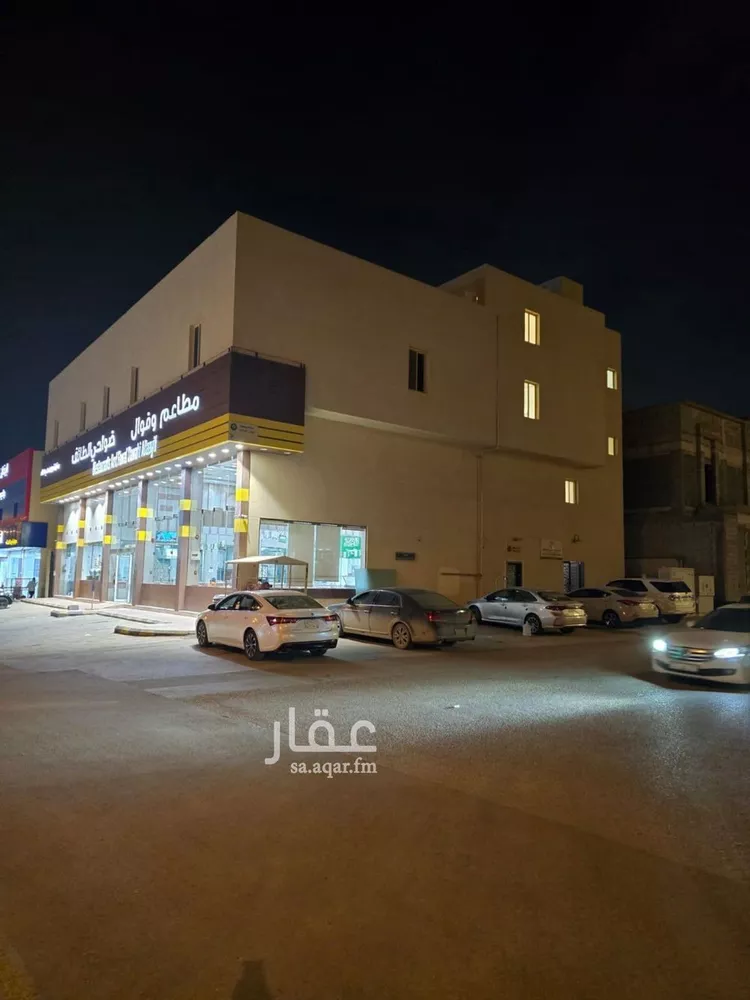 مكتب تجاري للإيجار في شارع السيل الكبير, حي المهدية, مدينة الرياض, منطقة الرياض
