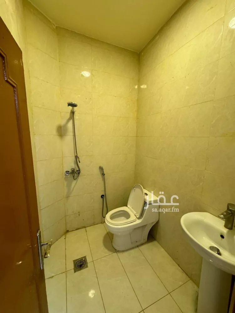 شقة للإيجار في شارع حارثه بن عدي, حي الوزارات, مدينة الرياض, منطقة الرياض صورة 2