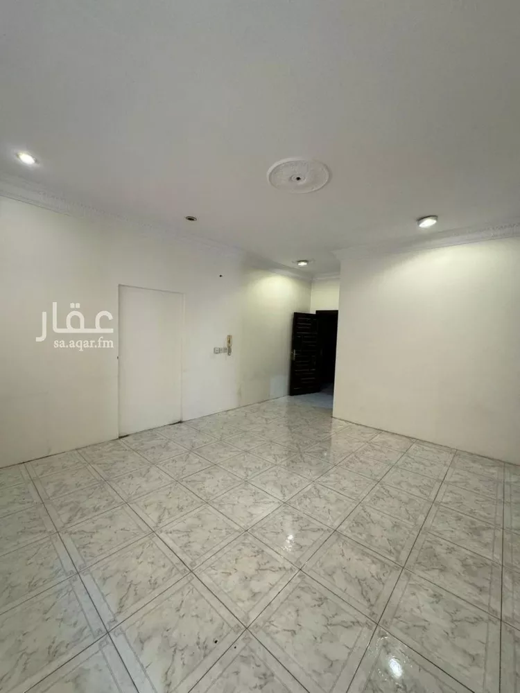 شقة للإيجار في شارع حارثه بن عدي, حي الوزارات, مدينة الرياض, منطقة الرياض صورة 2