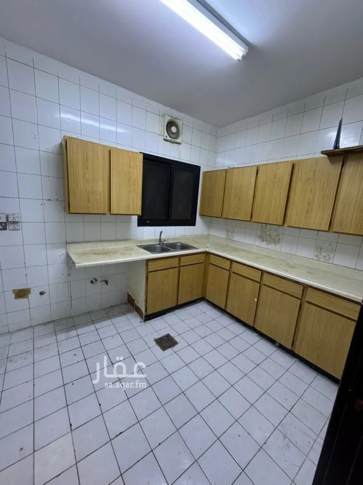 شقة للإيجار في شارع نصر بن سيار, حي الوزارات, مدينة الرياض, منطقة الرياض صورة 2