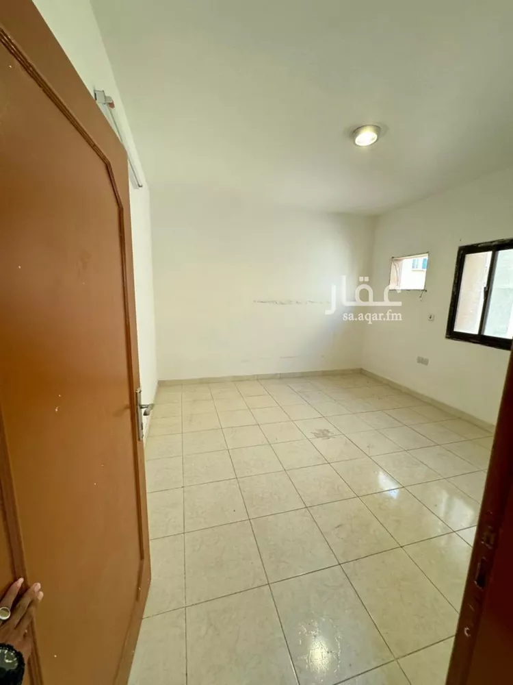 شقة للإيجار في شارع حارثه بن عدي, حي الوزارات, مدينة الرياض, منطقة الرياض صورة 4