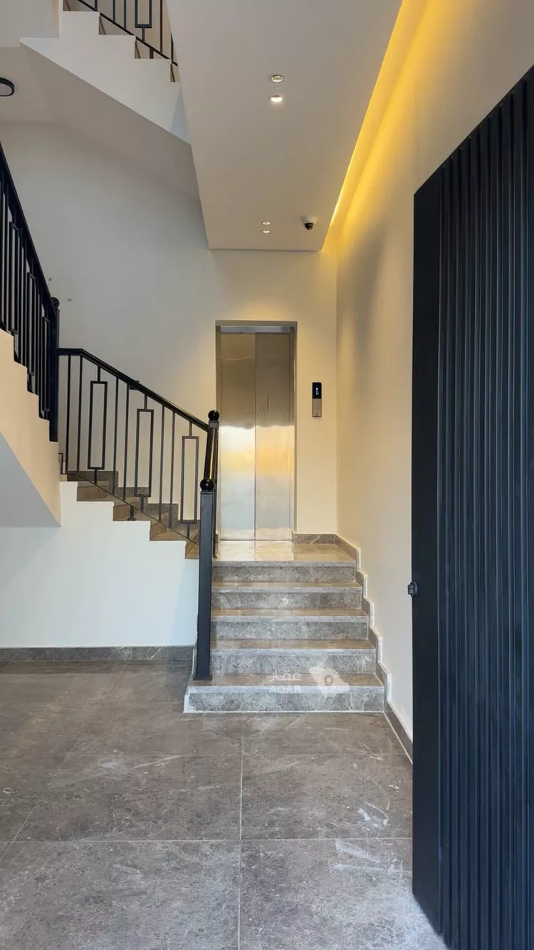 Floor for Rent in Riyadh Al Arid 25