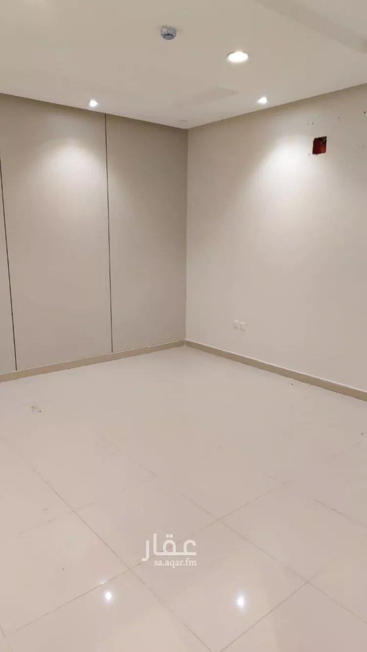 مكتب تجاري للإيجار في شارع السيل الكبير, حي المهدية, مدينة الرياض, منطقة الرياض صورة 3